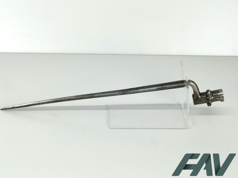 aïonnette à douille modèle 1777 modifié An IX, lame triangulaire montée sur support