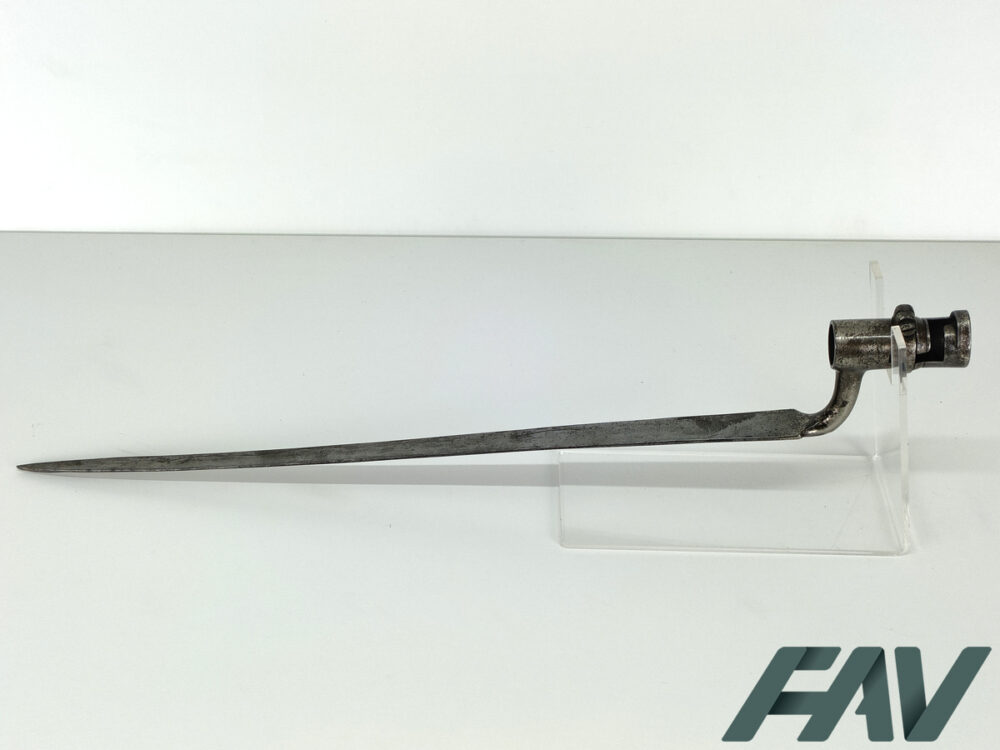 aïonnette à douille modèle 1777 modifié An IX, lame triangulaire montée sur support