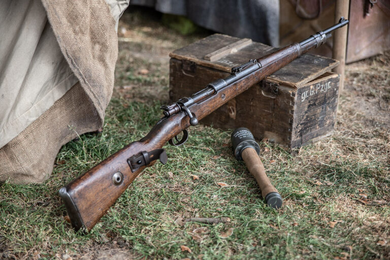 Fusil Mauser Karabiner 98k d’origine, modifié pour le tir à blanc
