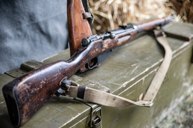 Fusil Mosin-Nagant d’origine modifié pour le tir à blanc