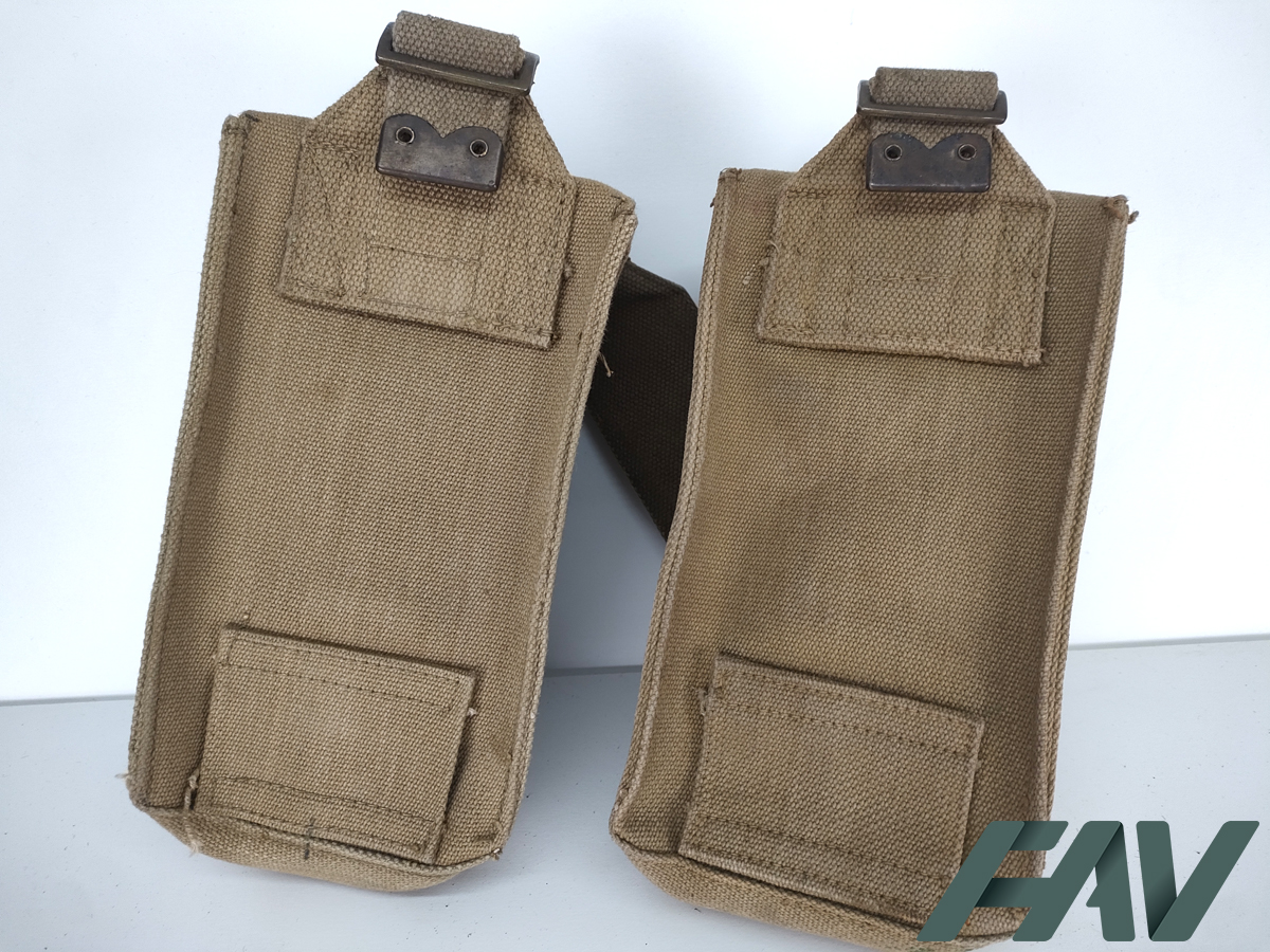 Paire_de_porte_chargeur_cartouchière_pour_FM_Bren_M1937_01