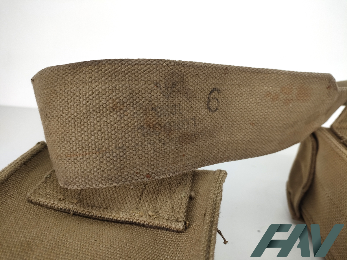 Paire_de_porte_chargeur_cartouchière_pour_FM_Bren_M1937_01