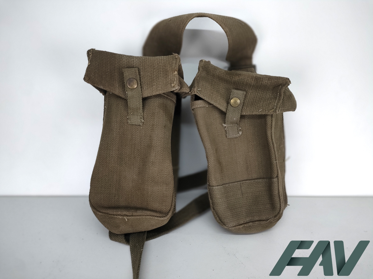 Paire_de_porte_chargeur_cartouchière_pour_FM_Bren_M1937_A01