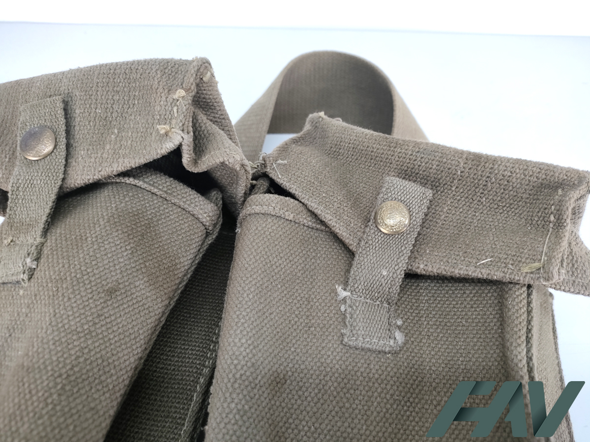 Paire_de_porte_chargeur_cartouchière_pour_FM_Bren_M1937_A01